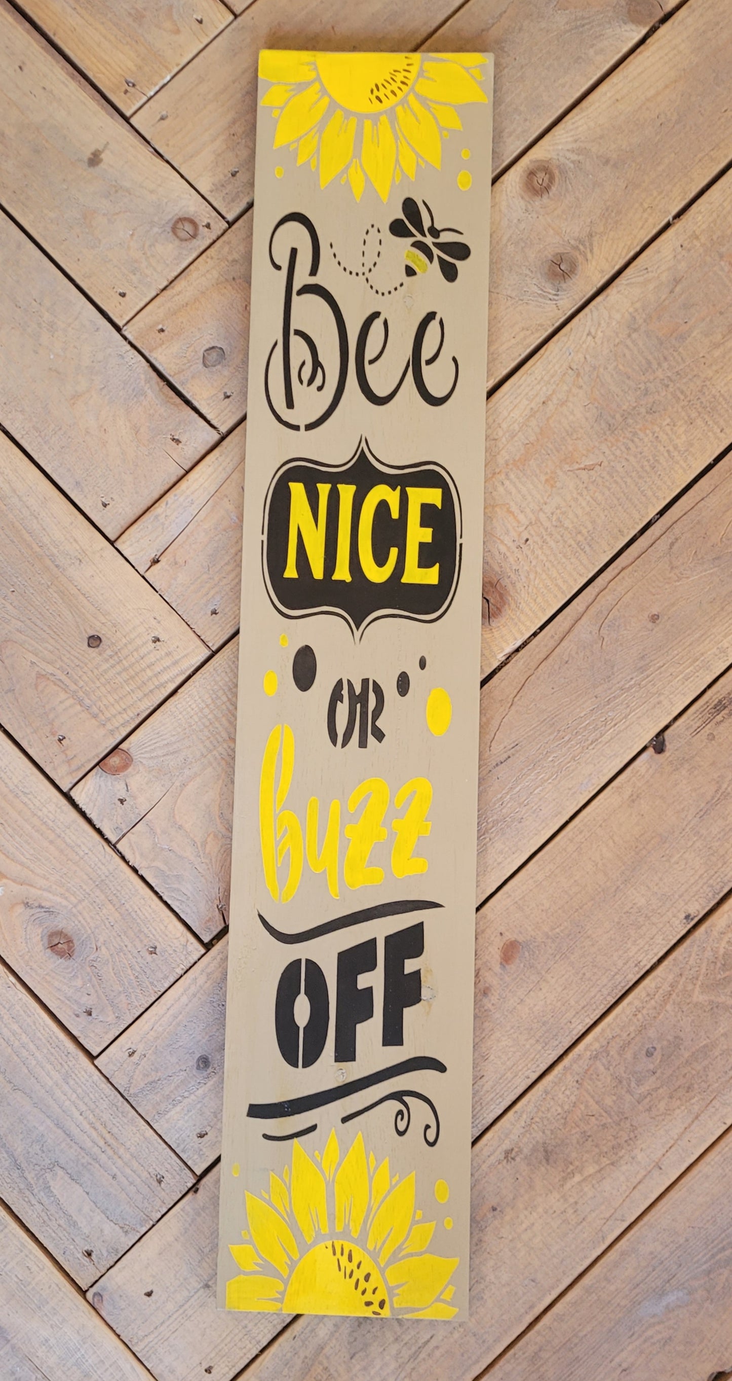 2 P's in a Pod Bee Nice sign