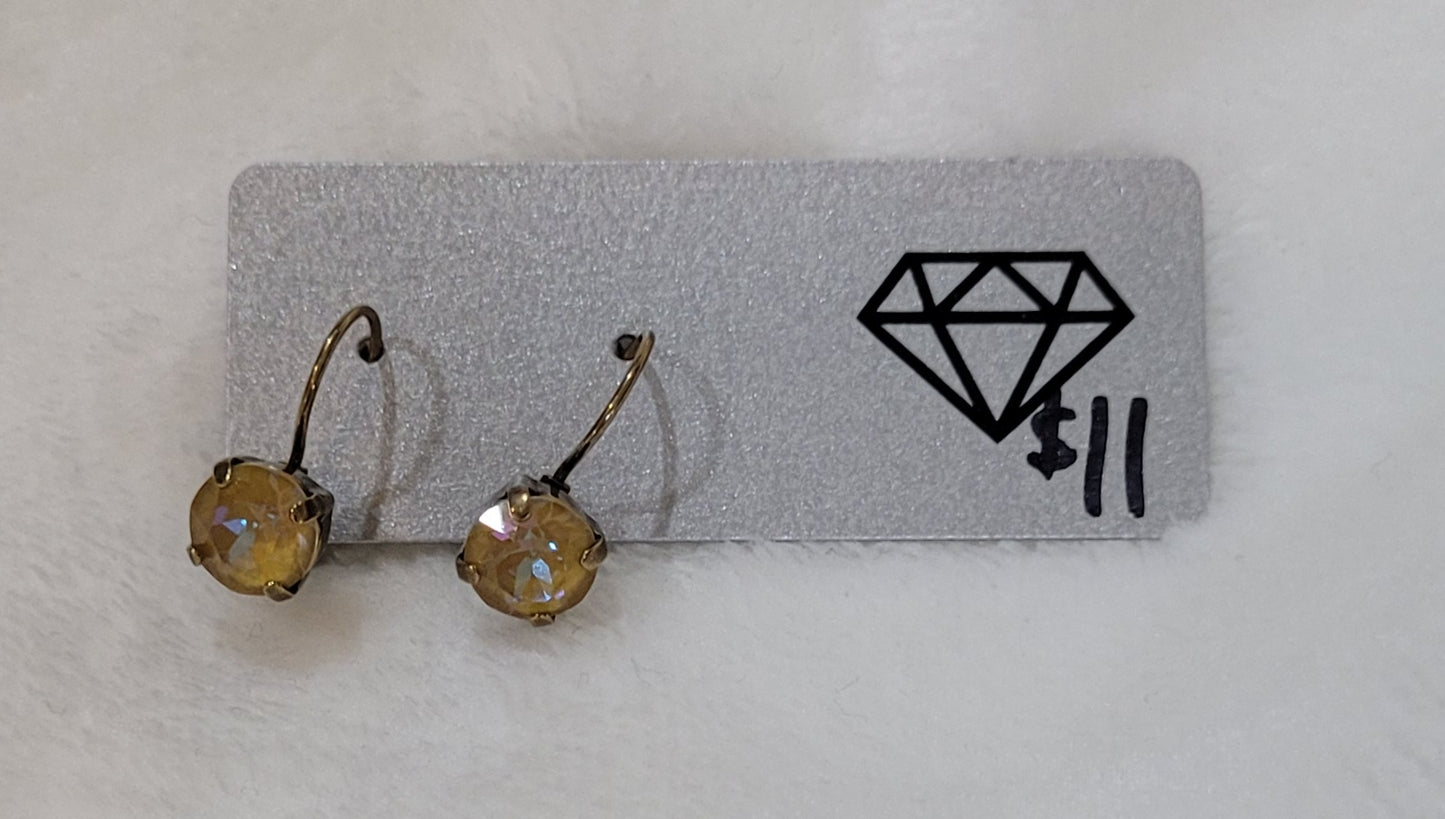 Essential Drop Earring Vintage Yellow