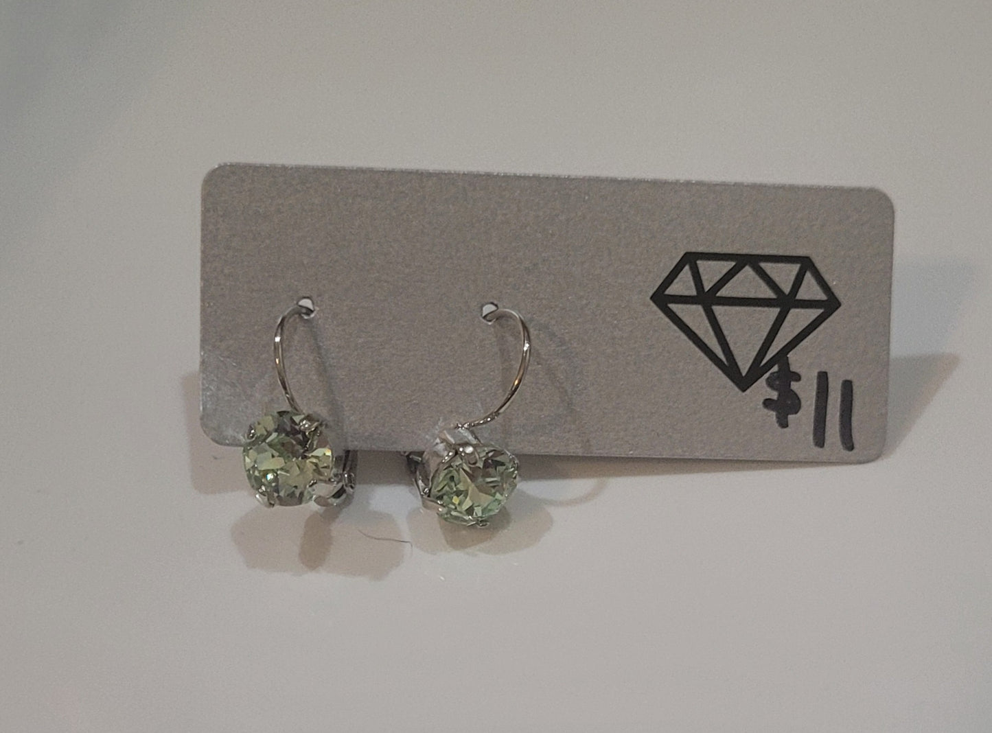 Essential Drop Earring light green