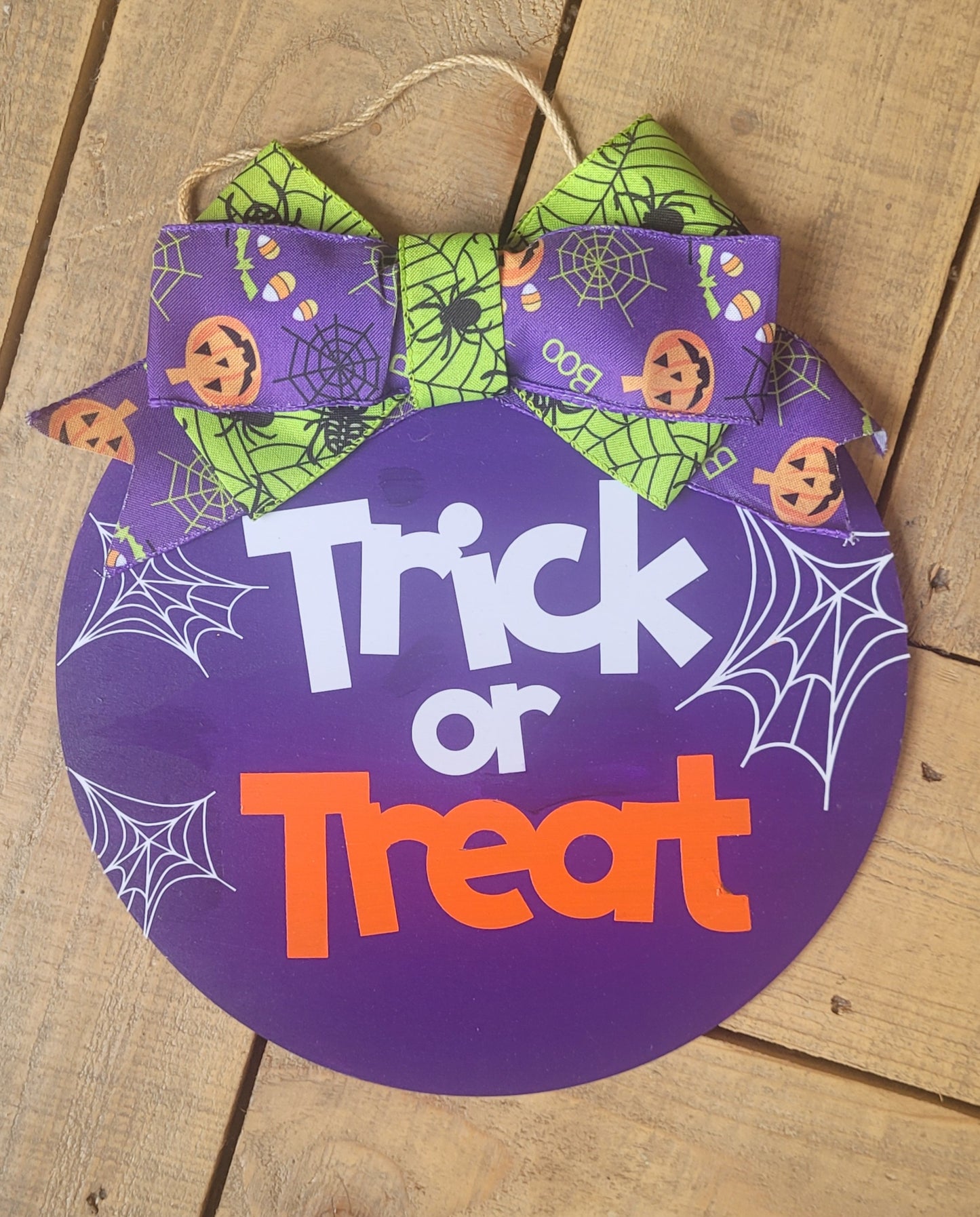 Kay Wills Designs 12in door hanger Trick or Treat