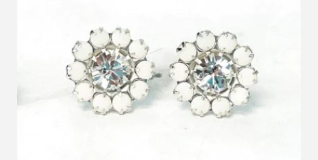 White Sparkle Stud Earrings