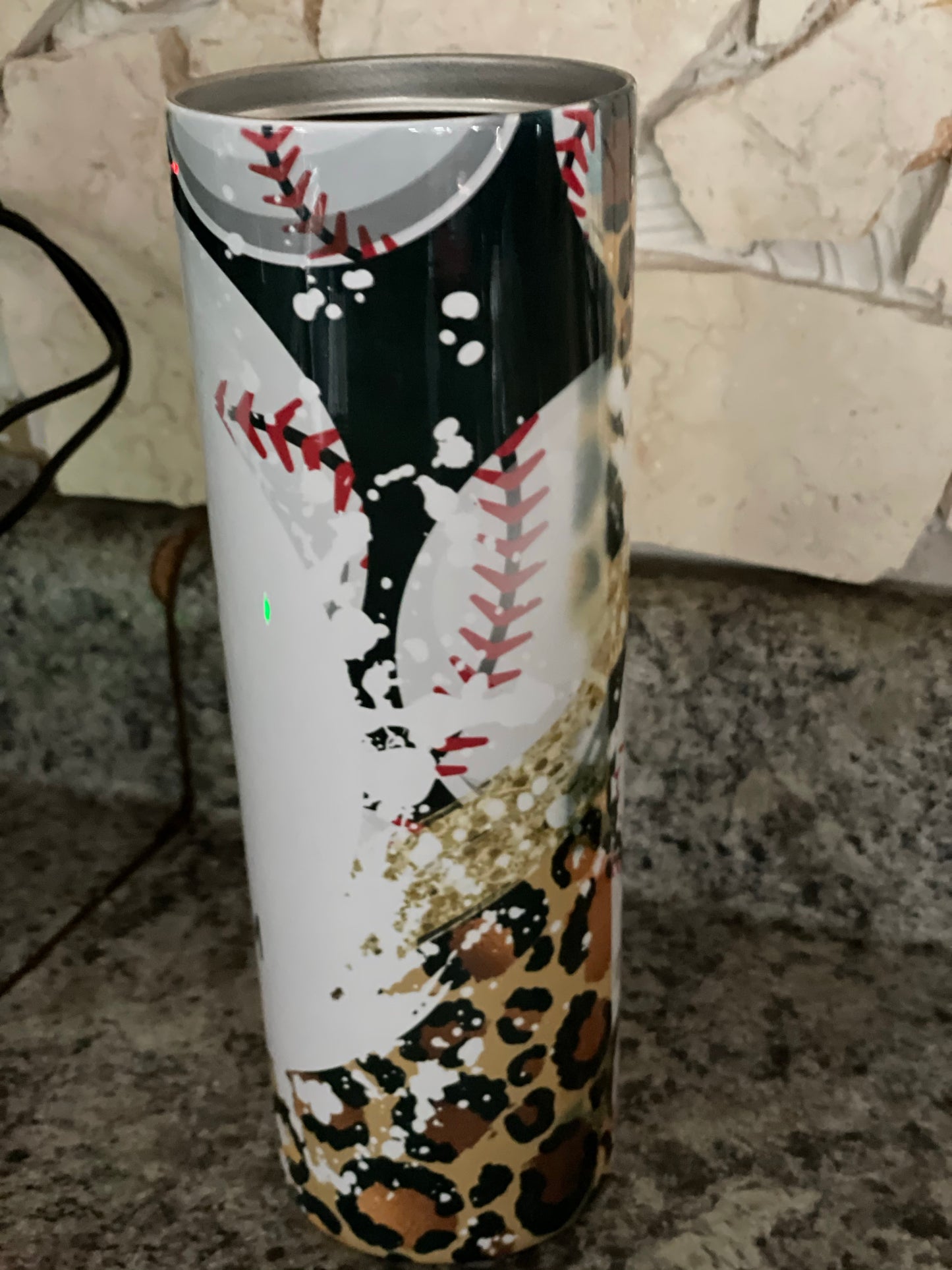 20 ounce Skinny Tumbler MOM -Baseball