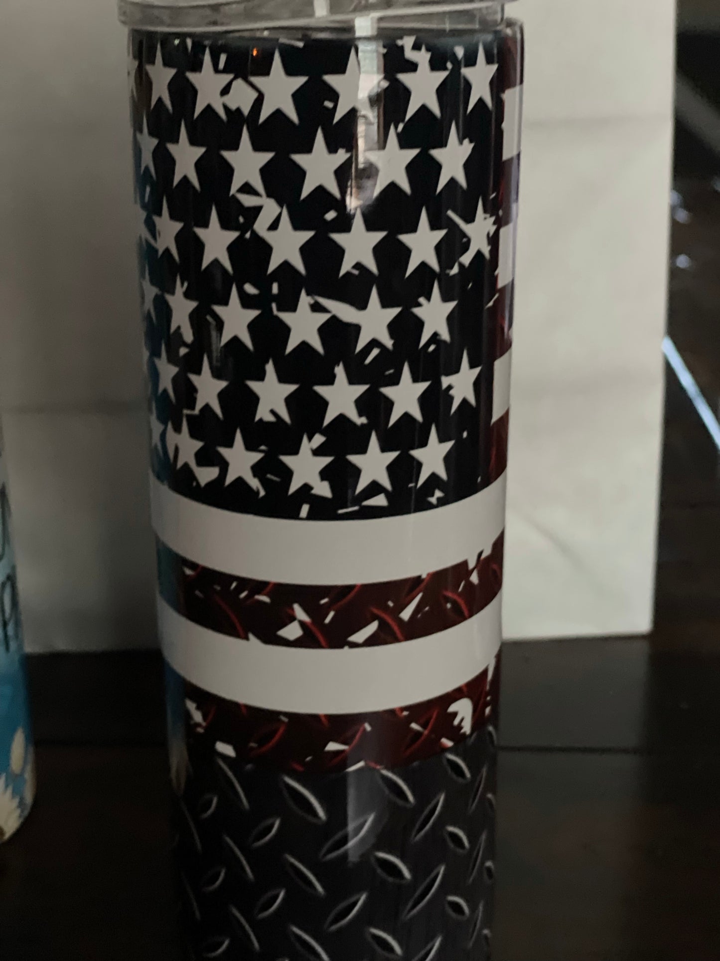 Distressed Flag Metal 20 ounce Tumbler- 2 lids