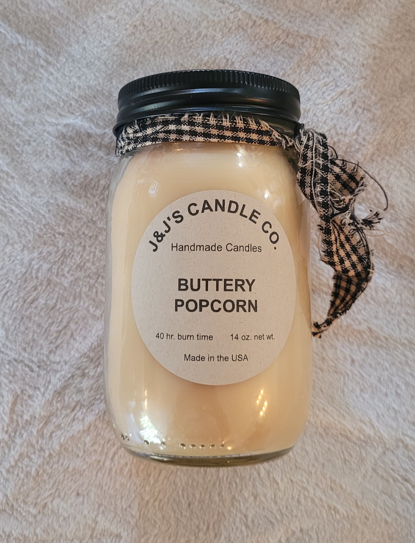 J&J's Candle Co. Buttery Popcorn