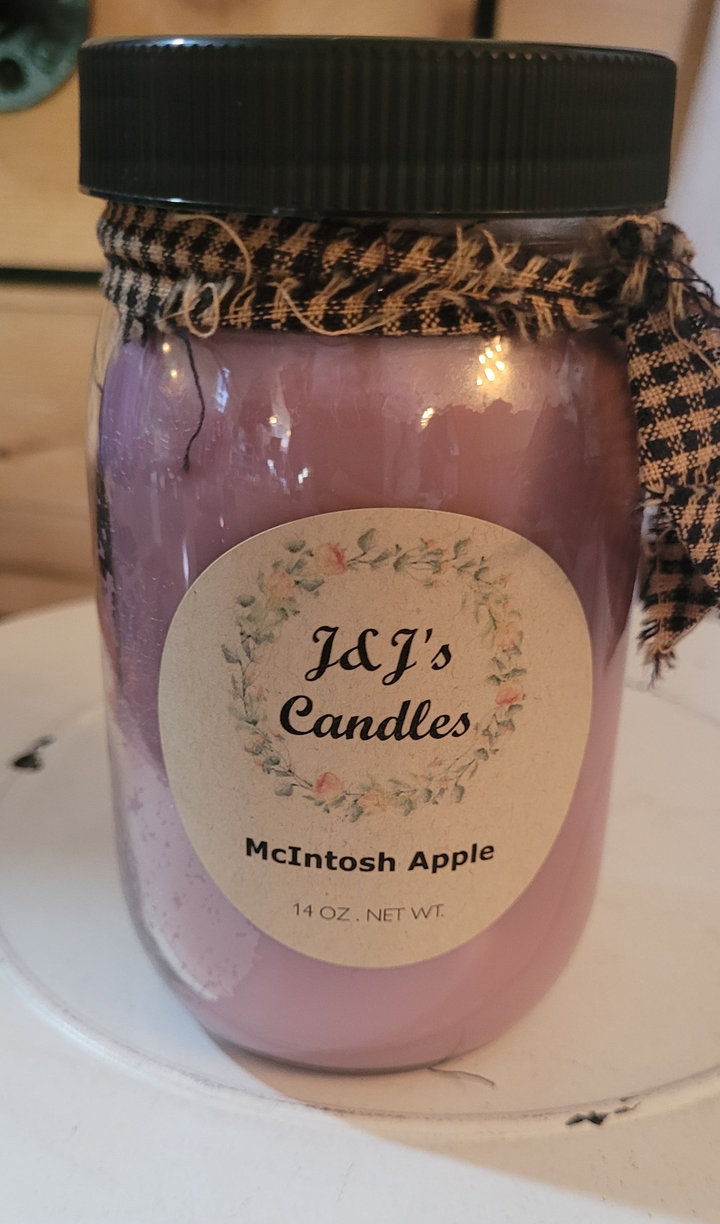 J&J's Candle Co. McIntosh Apple