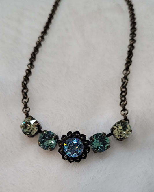 Essential Necklace Alternating Stones