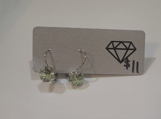 Essential Drop Earring light green