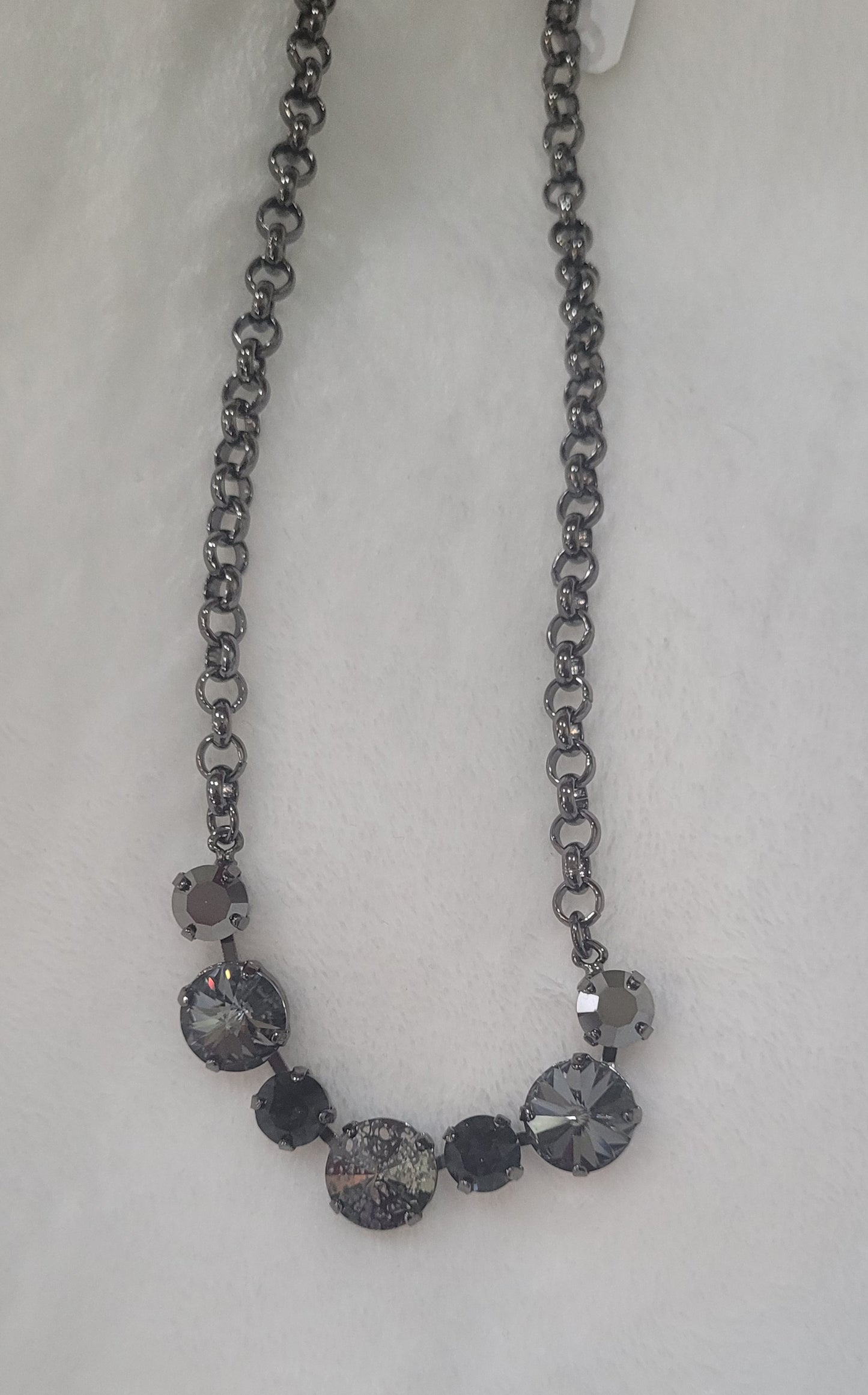 Classic Necklace Black